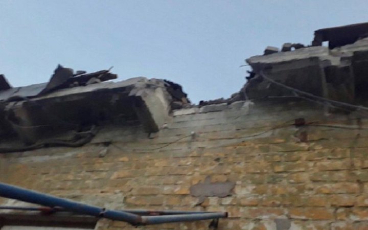 Через обстріл РФ на Дніпропетровщині зайнялася пожежа площею 200 кв. метрів