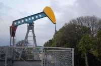 Венесуельський мільярдер, який був під розслідуванням США за відмивання грошей, уклав нафтову угоду з Пентагоном