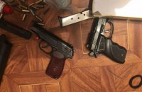 В Одессе изъяли пистолеты, винтовку и более тысячи патронов, которые могли использовать для провокаций