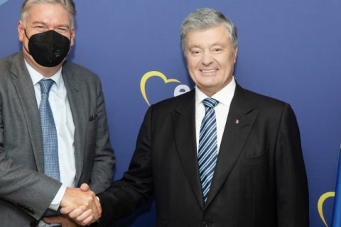 Порошенко встретился в Брюсселе с генсеком ЕНП 