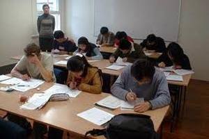 В Минобразования решили, что беременным школьницам экзамены не нужны