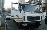 В Киеве парень угнал водовоз, чтобы покатать брата