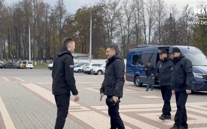 Мешканців Олешок доставлять на територію України через Білорусь (уточнено)