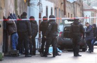 Раненый в перестрелке в Одессе полицейский умер в больнице