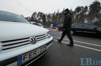 Доля "евроблях" на первичном авторынке превысила 90%, большинство из них - старые "дизели"