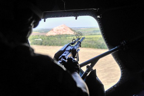 На Донбассе при обстреле ранен украинский военный