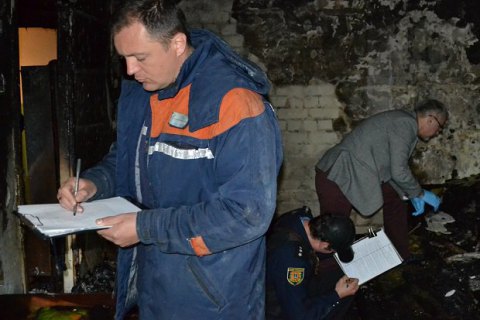 В Одессе при пожаре в пятиэтажке погибла 4-летняя девочка