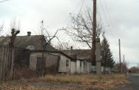 В Марьинке две женщины пошли выносить мусор и подорвались на растяжке