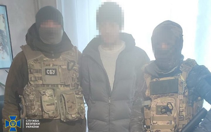 ​На Донеччині затримали російського інформатора, який збирався підірвати себе у випадку "провалу"