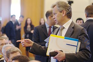 Присяжнюк не хочет референдума по земельной реформе