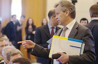 Присяжнюк не хочет референдума по земельной реформе