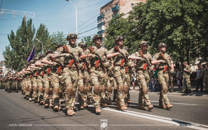 Ця війна надовго. Кожен має зробити свідомий вибір: взяти до рук зброю або стати надійним тилом, – командир “Азову” Прокопенко