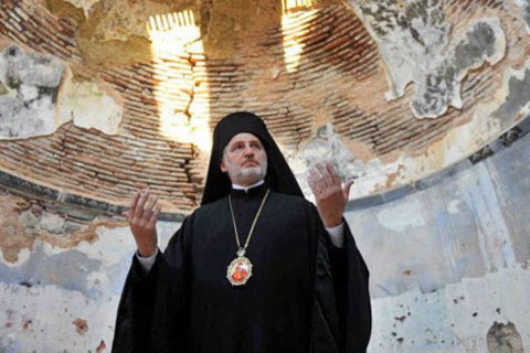 Член синода Вселенского патриархата назвал украинскую церковь матерью московской