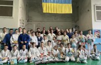 Бубка і Зантарая продовжують допомагати українцям
