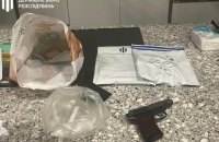 У нардепів від "ОПЗЖ", які хотіли втекти з України, вилучили зброю