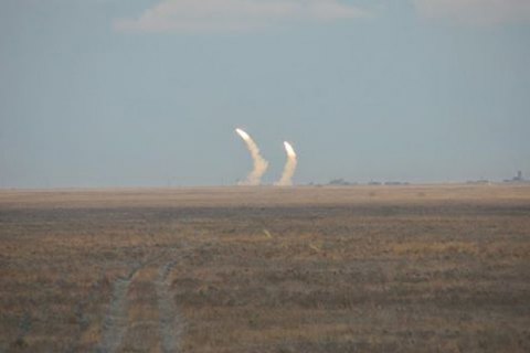 Турчинов назвал ракетные учения у Крыма важным шагом по восстановлению ПВО