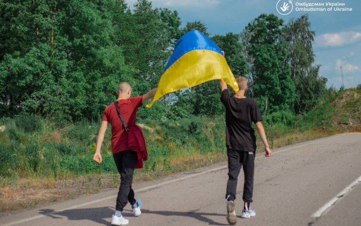 До України вдалося повернути 13 дітей із РФ та окупації