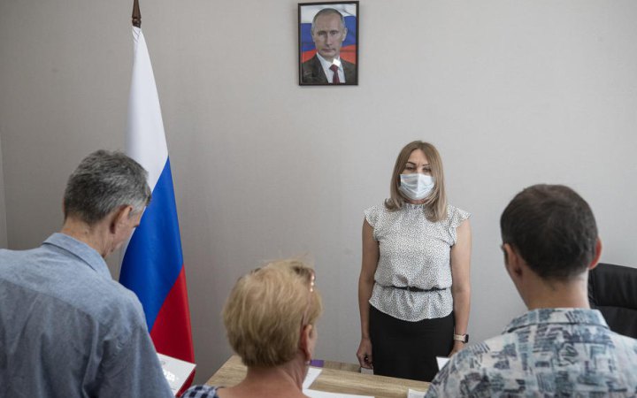 Росіяни запропонували мелітопольським колаборантам зректися українського громадянства