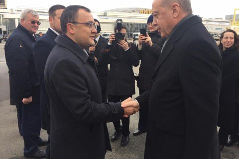 Президент Турции прибыл с официальным визитом в Киев (обновлено) 