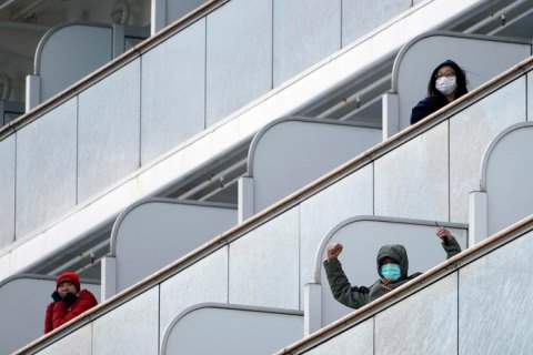 Число зараженных коронавирусом на лайнере Diamond Princess возросло до 130