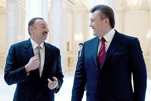 Янукович встретился с президентом Азербайджана