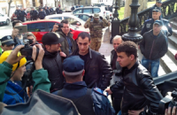 В Одессе активисты задержали и передали милиции 30 местных "полицейских"