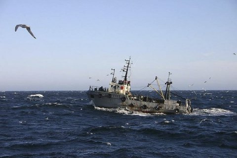 Біля берегів Камчатки затонуло російське судно