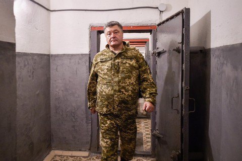 ​Порошенко в Краматорске провел совещание по ситуации в АТО