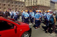 ​Уволенные парковщики перекрыли Крещатик в Киеве
