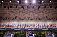 Африканська країна відкликала підпис під комінюке Саміту миру