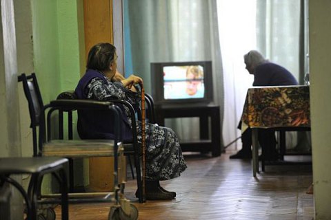 ​Полиция объявила о подозрении директору дома престарелых, в котором три человека умерли от COVID-19