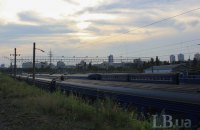 В Киеве подросток получил удар током при попытке взобраться на крышу вагона