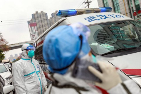 ​Число новых заражений коронавирусом в Китае за сутки снизилось вчетверо