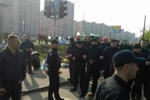 Кличко увидел в противостоянии на Утином озере в Киеве конфликт двух групп киевлян