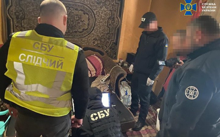 Посадовець "Антонова" поширював ворожу пропаганду та виступи Кадирова, - СБУ