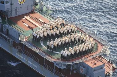 Военные моряки разрушили планы агрессора по захвату южных областей Украины, - Порошенко