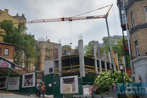 В интернете стартовало обсуждение проекта ограничения проезда по Андреевскому Спуску 