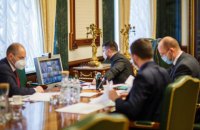 Зеленський виступив проти продовження карантину більш ніж на місяць