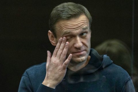 Навальний у колонії почав учитися на швачку і усвідомив фемінітиви