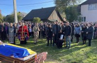На Закарпатті загиблого бійця не дали відспівати в храмі УПЦ МП