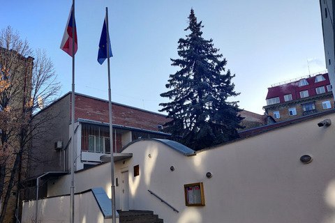 Україна запропонувала Чехії відправити до Києва висланих Росією дипломатів
