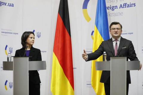 Кулеба заявил о прогрессе на переговорах с Германией об оружии 