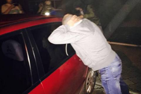 В зоне АТО задержали пограничников за взятки на пропускном пункте (обновлено)