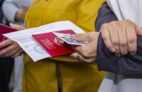 Росія розгорнула на ТОТ медійну кампанію до річниці проведення фейкових “референдумів”