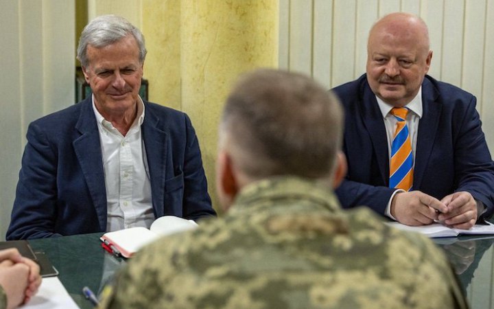 Британський генерал Ширрефф розпочав практичну роботу при Головкомі ЗСУ