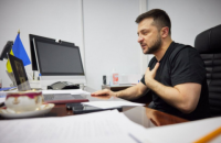Зеленський подякував Мілі Куніс та Ештону Катчеру