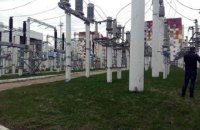 Двое подростков получили удар током во время попытки сделать "селфи" на электроопоре в Харькове