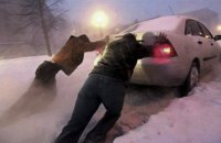 У Києві обмежили в'їзд вантажного транспорту через погодні умови