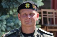 Порошенко присвоил звание Героя Украины двум военным (обновлено)