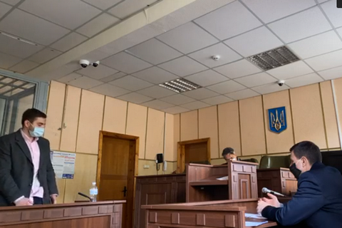 ​Суд вернул полиции админпротокол на пловца из Гидропарка